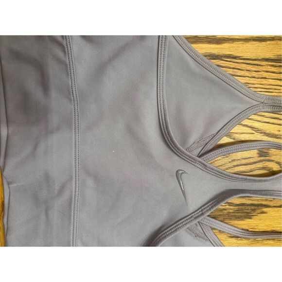 Nike Gray Dry-Fit Luxe Laced Strappy Training Sports Bra Size Small - Picture 3 of 5